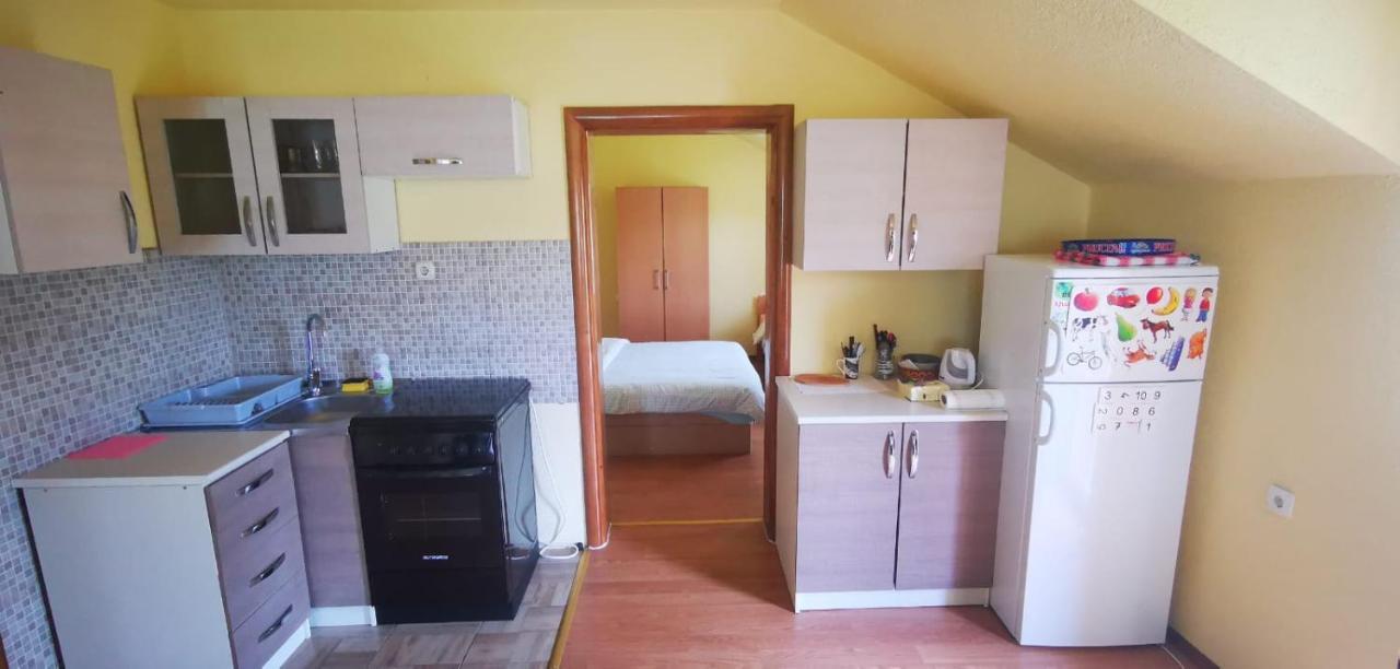 Apartmani Scit Prozor エクステリア 写真