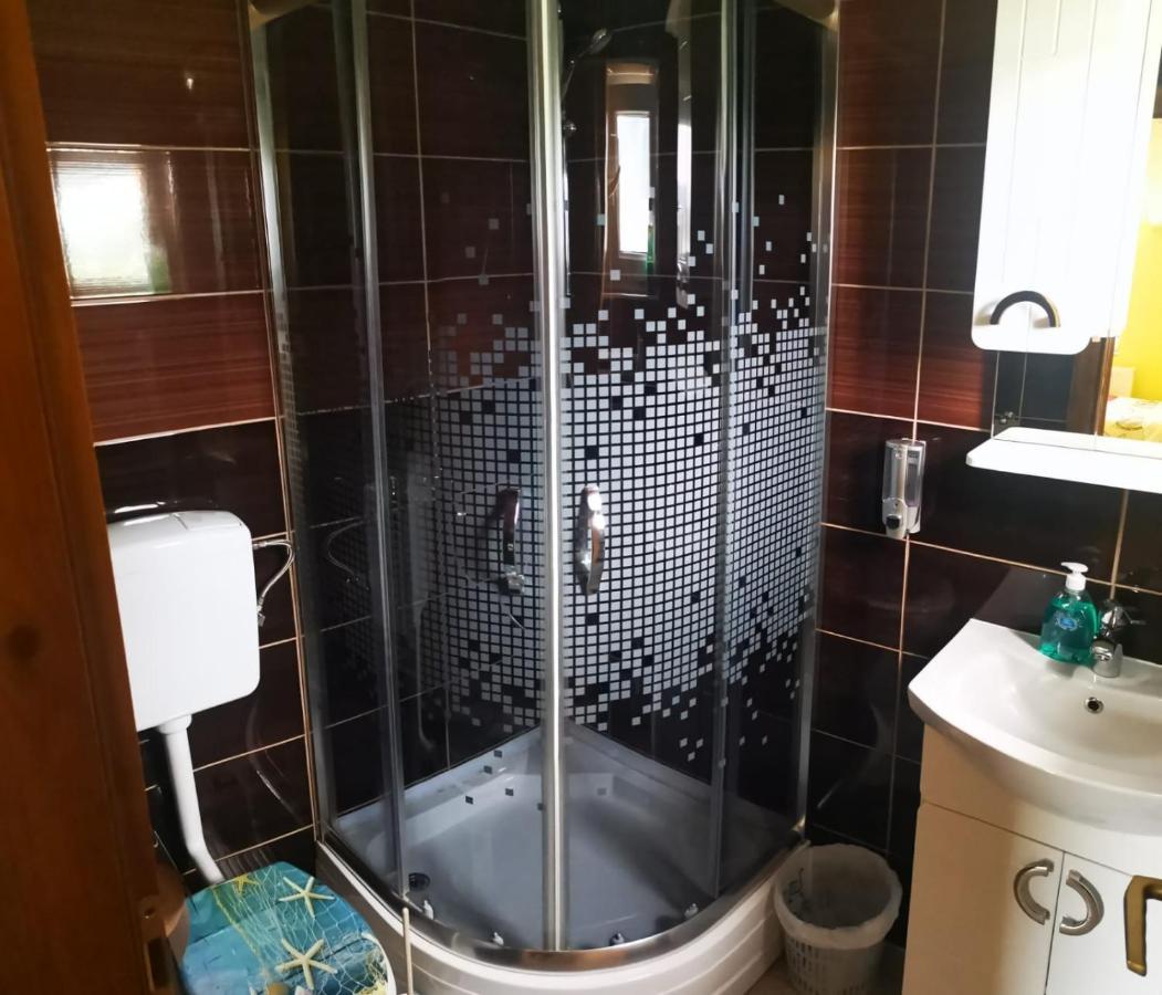 Apartmani Scit Prozor エクステリア 写真
